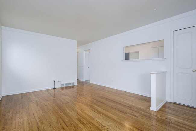 Building Photo - 8261 Gerald Ave