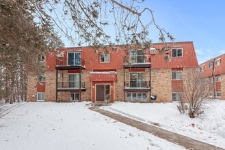 Building Photo - 925 W Branch St