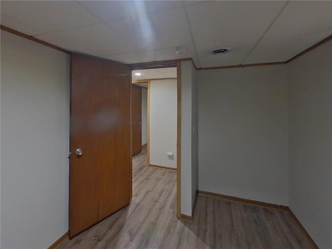 Building Photo - 1000 Concordia Ave