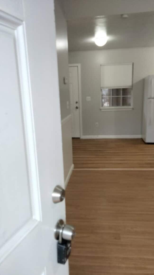 Building Photo - 40 Sunset Rdg Ln