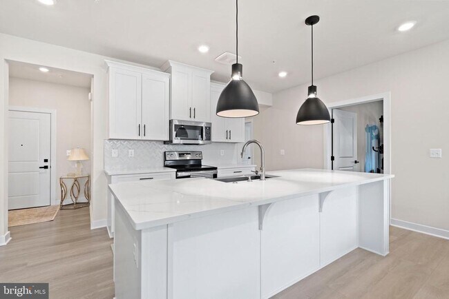 Building Photo - 12850 Mosaic Pk Wy
