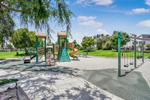 Building Photo - 5022 Tamarack Way