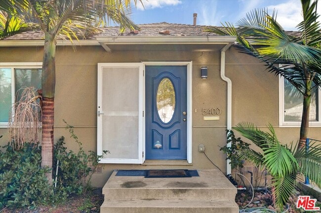 Building Photo - 5400 W 82nd St