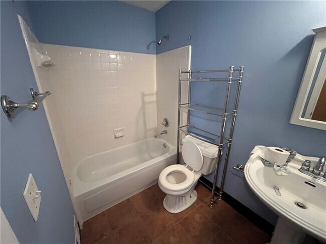 Building Photo - 4110 Sugar Mill Dr