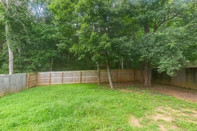 Building Photo - 752 Holland Ridge Dr