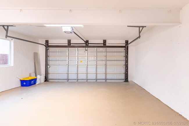 Building Photo - 7860 Stanway Pl