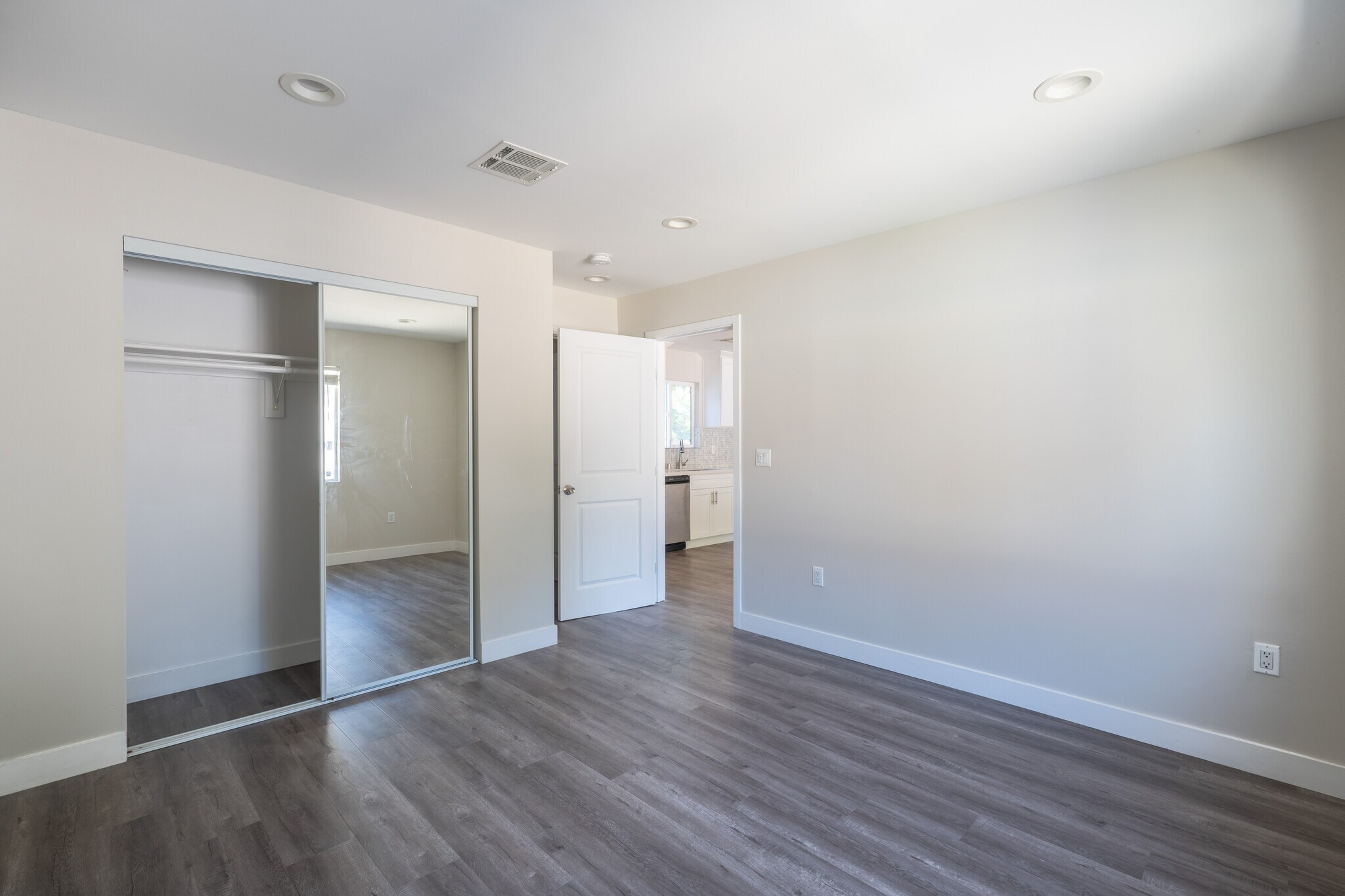 Building Photo - 7022 Crebs Ave