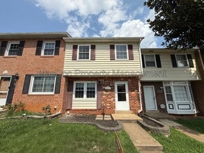 Building Photo - 14611 Earlham Ct