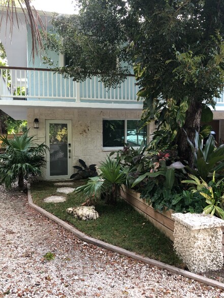 Primary Photo - 167 Cocoa Dr