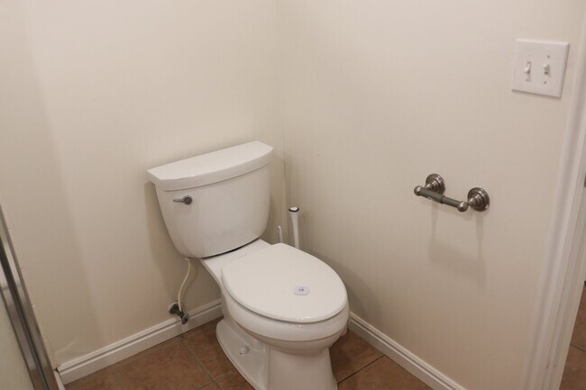 Building Photo - 356 Clintwood Dr