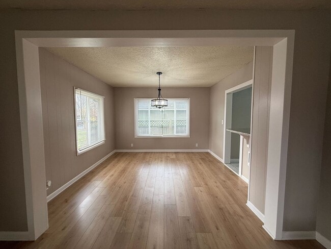 Building Photo - Beautiful 3B/2Ba Ranch in Longview on Lake...