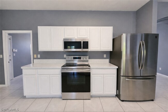 Building Photo - 2502 10th St W