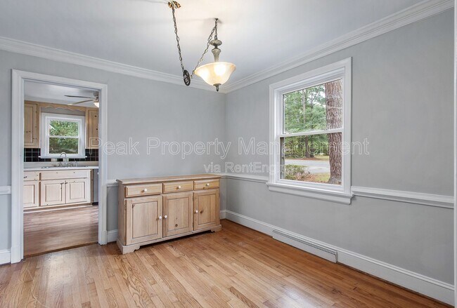 Building Photo - 3351 Scottview Dr