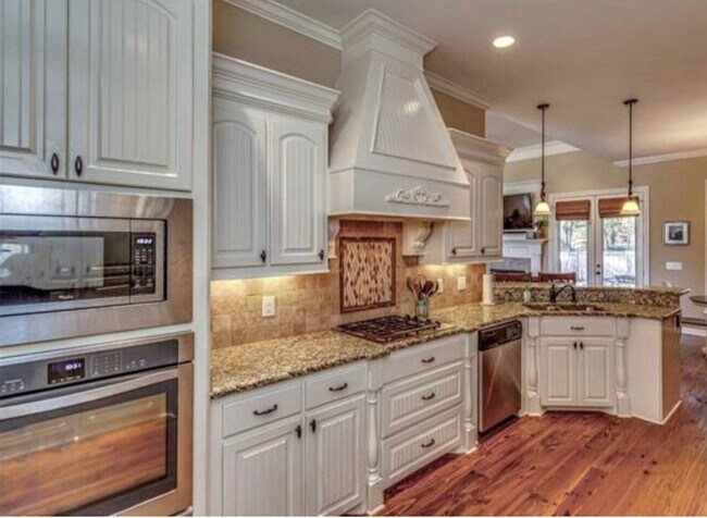 Building Photo - 265 Fieldstone Ln