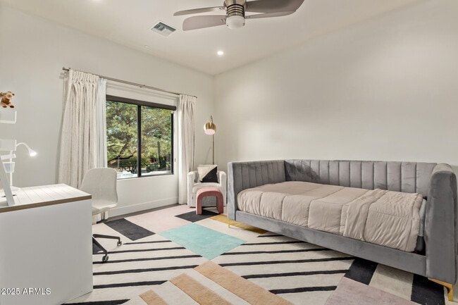 Building Photo - 6636 N 48th St