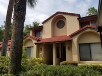 Building Photo - 474 Club Dr