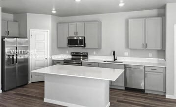 Building Photo - 235 Molinar St