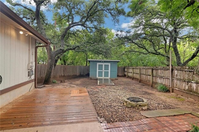 Building Photo - 4908 Hawkhaven Ln