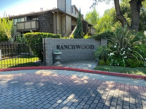 Building Photo - 1151 S Chestnut Ave