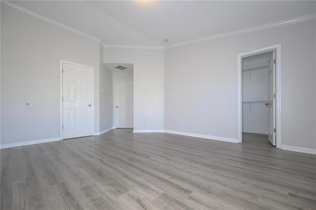 Building Photo - 5955 Weddington Dr