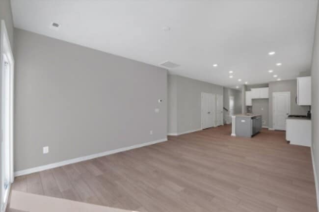 Building Photo - Stylish Living with Convenience at Your Doorstep