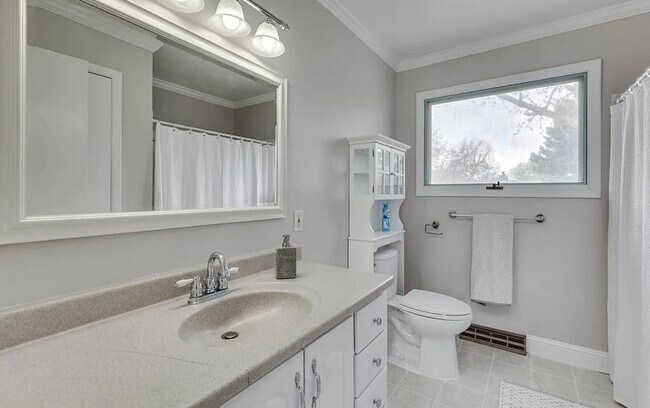 Building Photo - FULLY GUTTED & RENOVATED 5-Bedroom Home in...