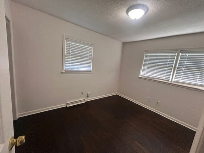 Building Photo - 1309 Ardmore Dr