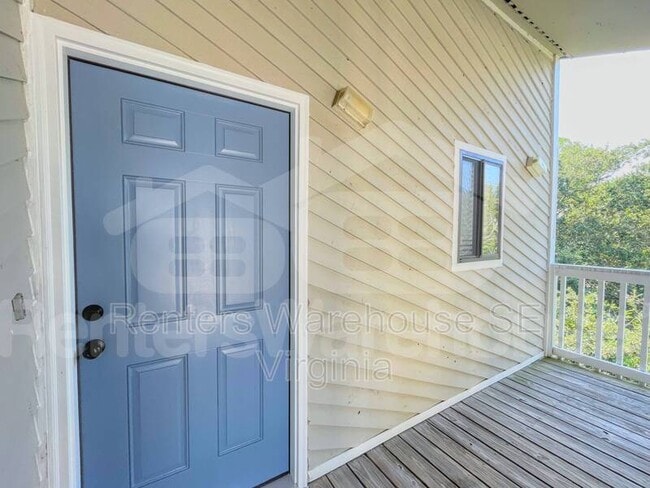 Building Photo - 2325 Sea Shell Rd