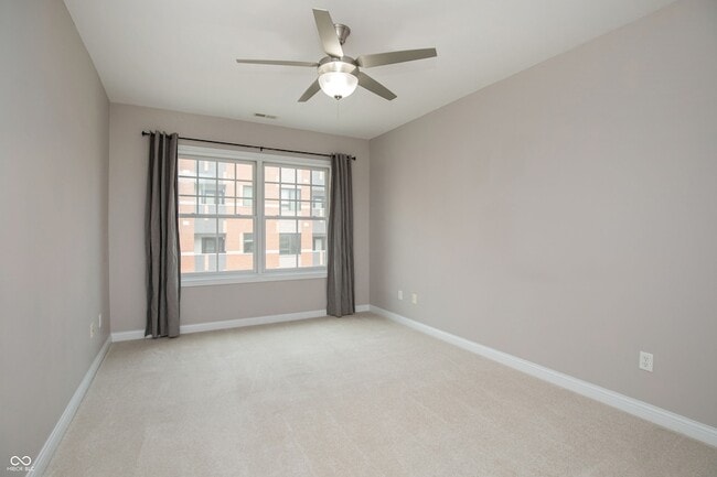 Building Photo - 517 N Park Ave