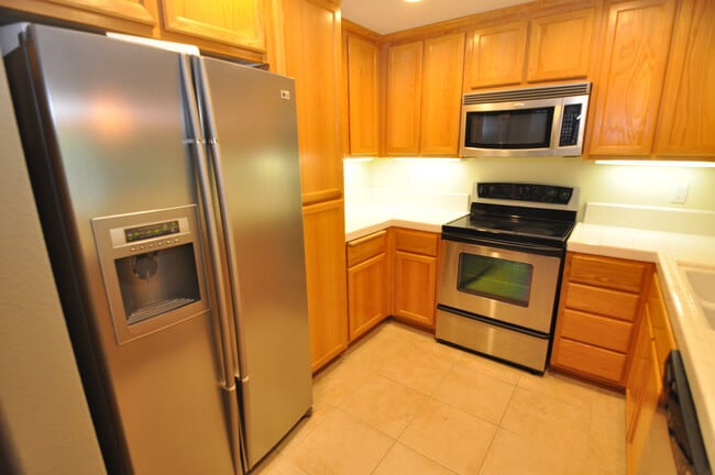 Building Photo - 1390 Saddle Rack St