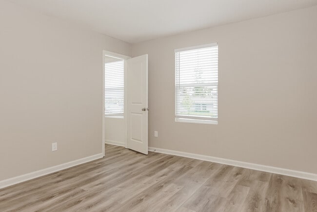 Building Photo - 1088 Cades Cv Wy