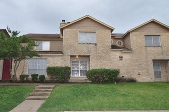 Building Photo - 512 Rita Ln