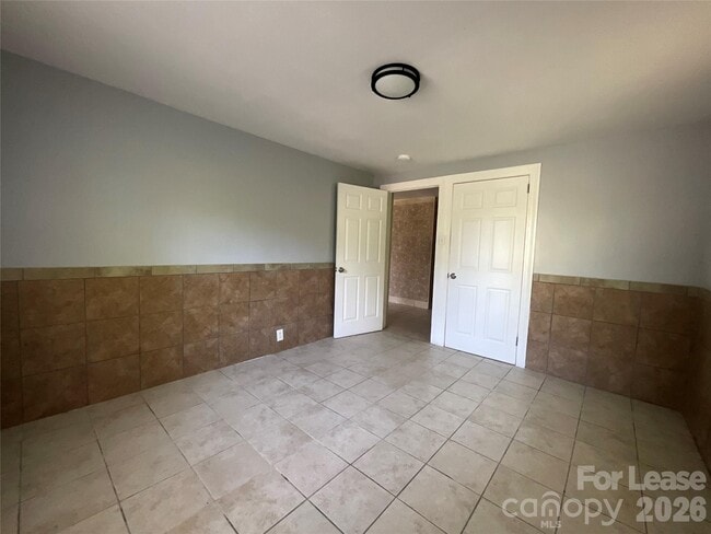 Building Photo - 259 Jefferson Ct NE