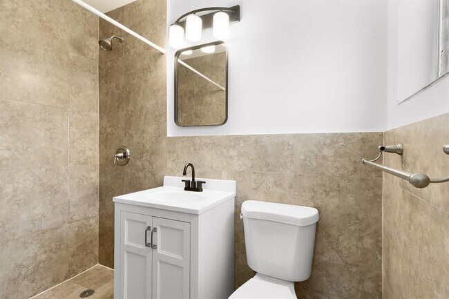 Building Photo - 1509 SW 32nd Ct