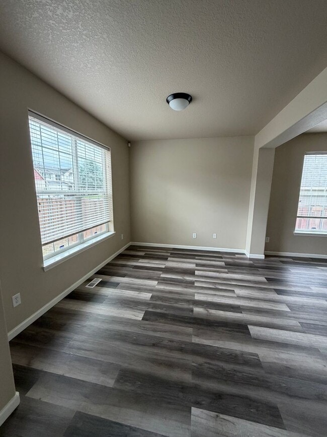 Building Photo - 3BR/3BA Two-Story Home w/ 2 Bonus Rooms, Garage, & Fenced Yard