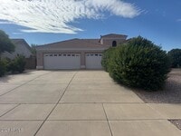Building Photo - 3603 Plaza De La Rosa