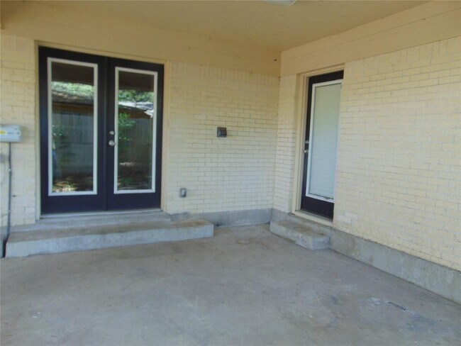 Building Photo - 3904 Bailey Lane