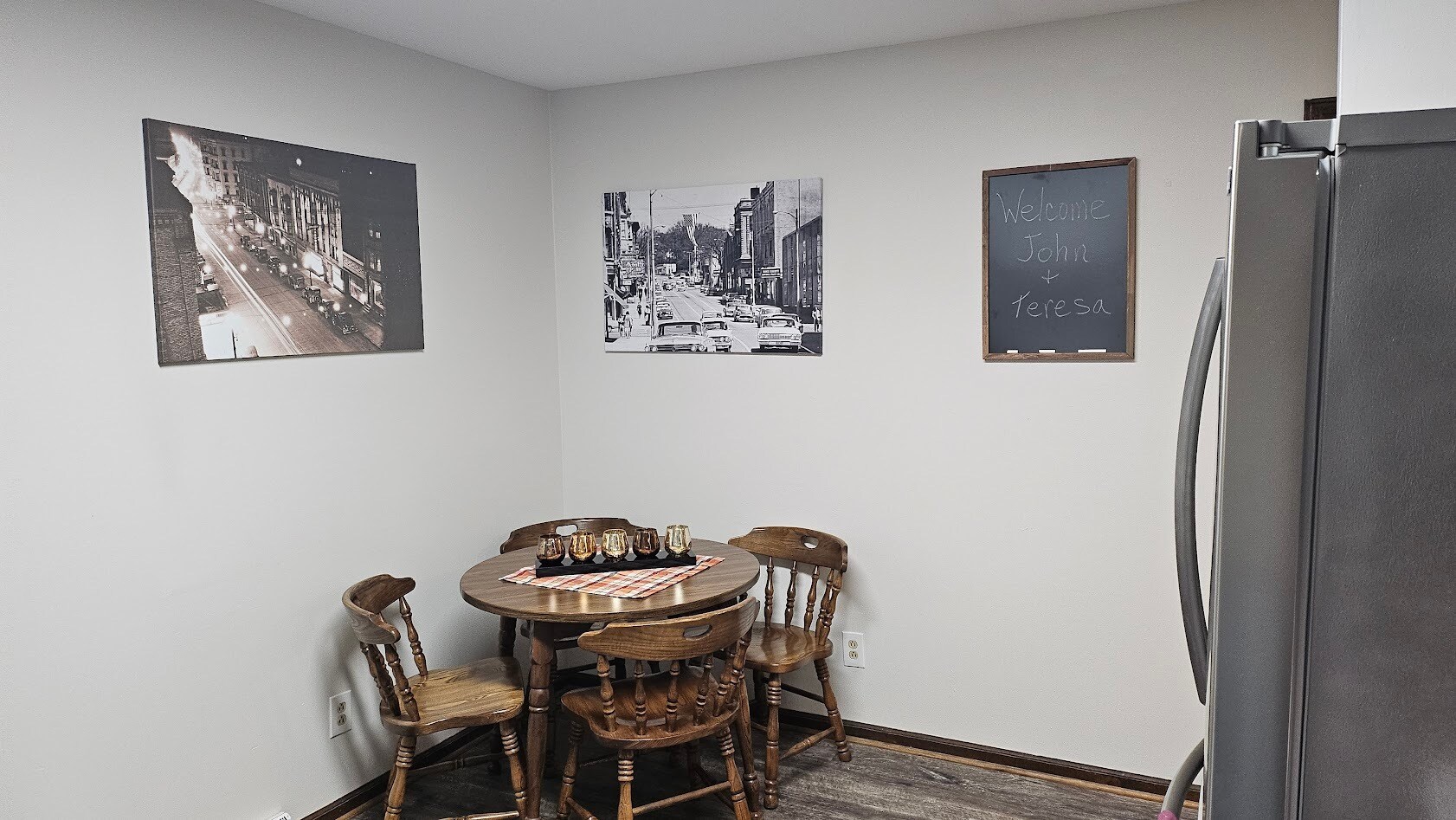 Building Photo - 2406 Roxbury Rd