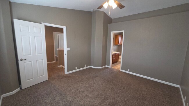Building Photo - 11844 Pei Grove