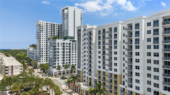 Building Photo - 1830 Radius Dr