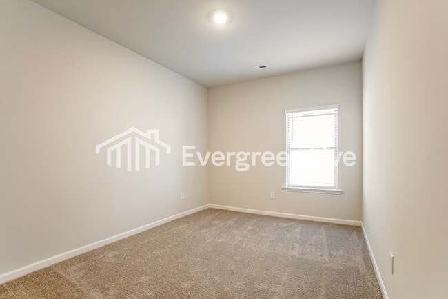 Building Photo - 28590 Whitehall Ln