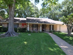 Building Photo - Wonderful updated home near UT Tyler, Available!