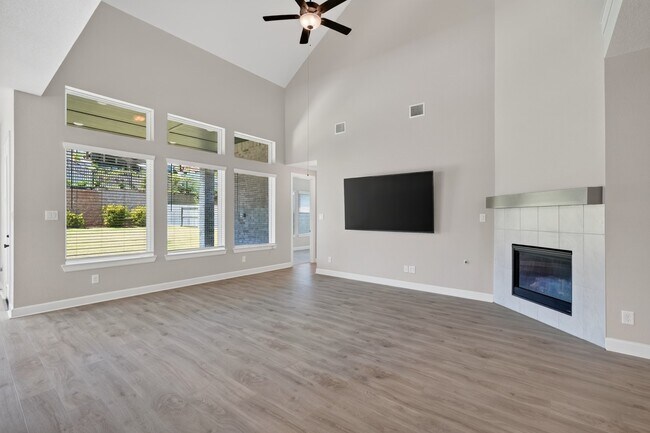 Building Photo - 231 Painters Ridge Ct