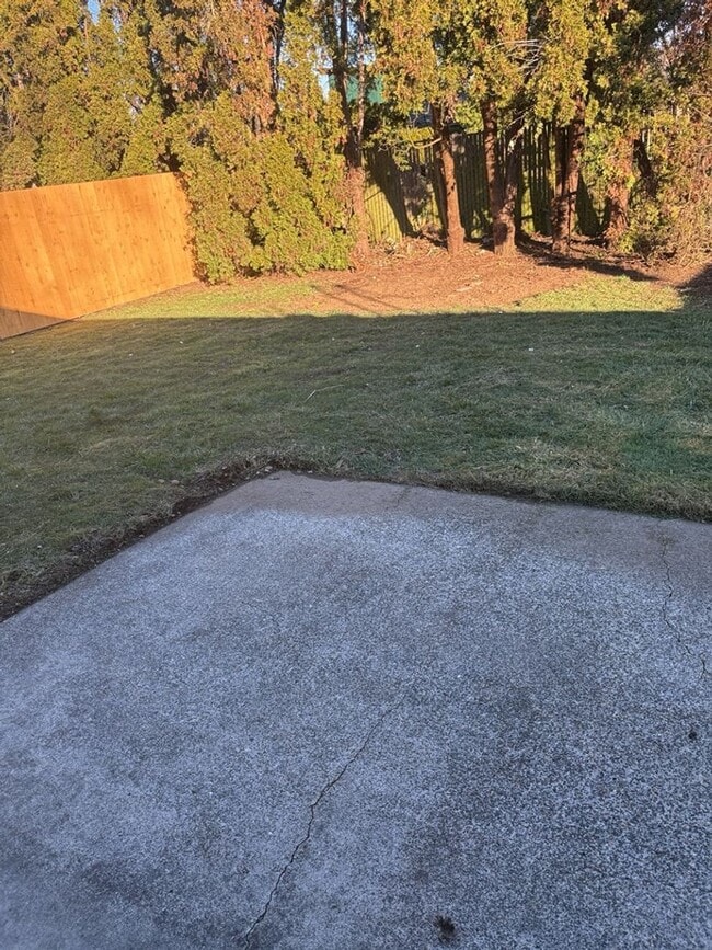 Building Photo - cap03 - NE 106th