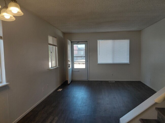 Building Photo - 125 Bonnymede Rd