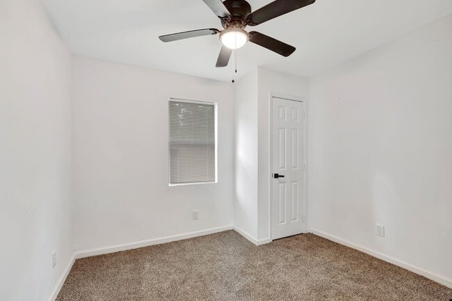 Building Photo - Updated Greenville Home