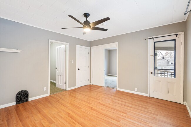 Living Room - 313 Tompkins St