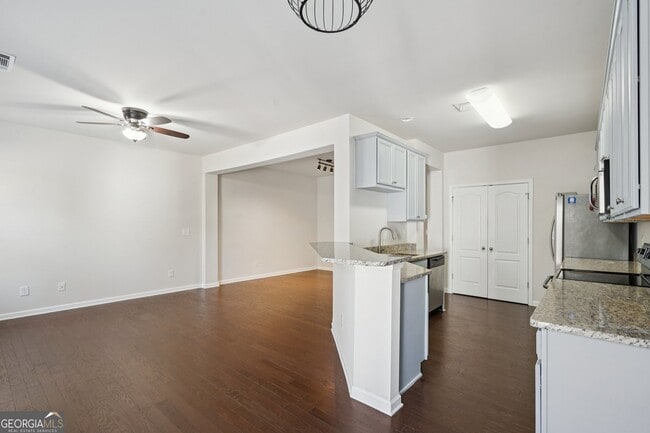 Building Photo - 186 Granite Way