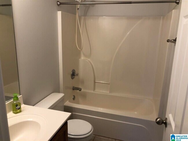 Building Photo - 805 Moonlite Dr