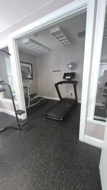 Building Photo - 1990 Erving Cir